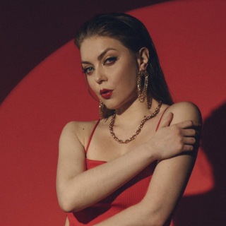 Оксана Почепа | Акула