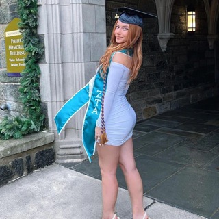 Girls You Know in Real Life 😉🏄‍♂️