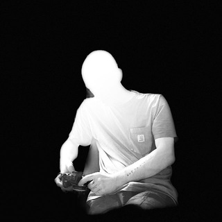 Писатель Е.Алехин ✔