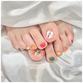 Korean Idol Feet Pics (all groups)