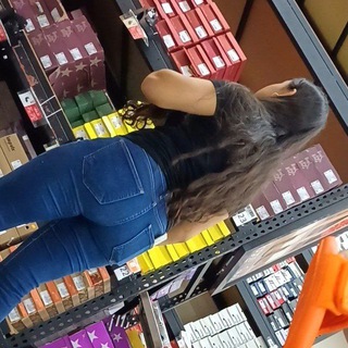 Mesalina's Upskirt Exhibit