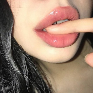 شيميل هيرا ، سوما ، دانا المصرية ، صوفيا طالوني ، شيراز كرم ، ايفا ، ميرا النوري ، اونلي فانز